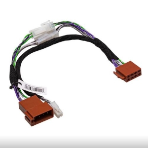 ISO-kabelsett for signaluttak - med Molex - ISO kabelsett for signaluttak til forsterker